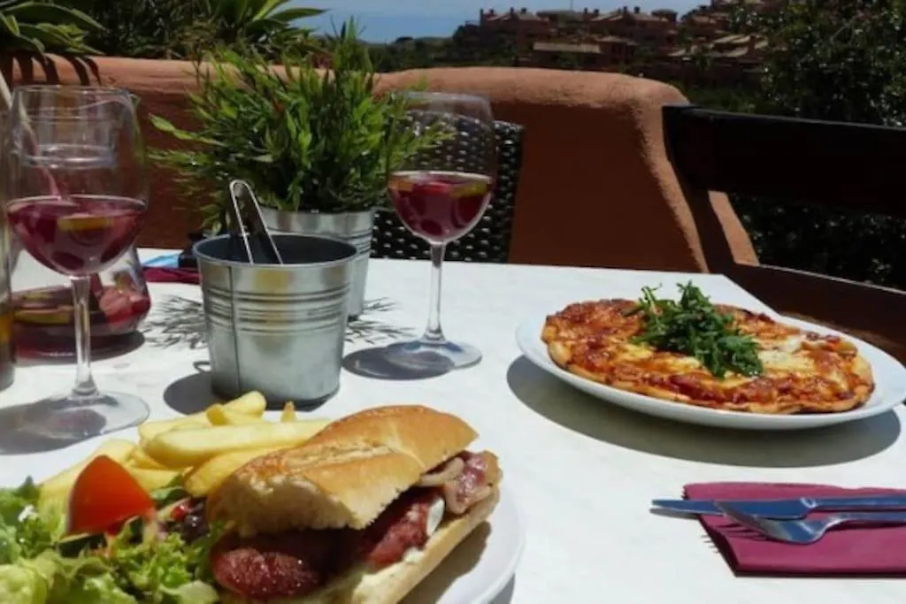 Apartament Droom View Appartement Met Tuin, Free Padel & Golf La Mairena Hiszpania
